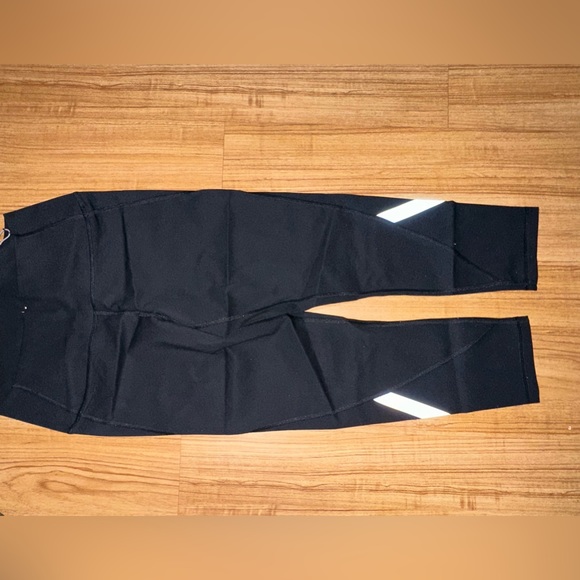 LNDR LEGGINGS - Picture 7 of 9